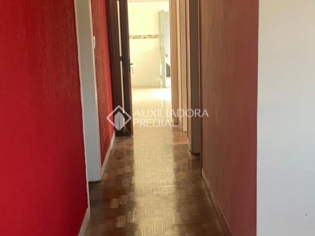 Casa com 3 quartos e 300m² para alugar em Sarandi, Porto Alegre