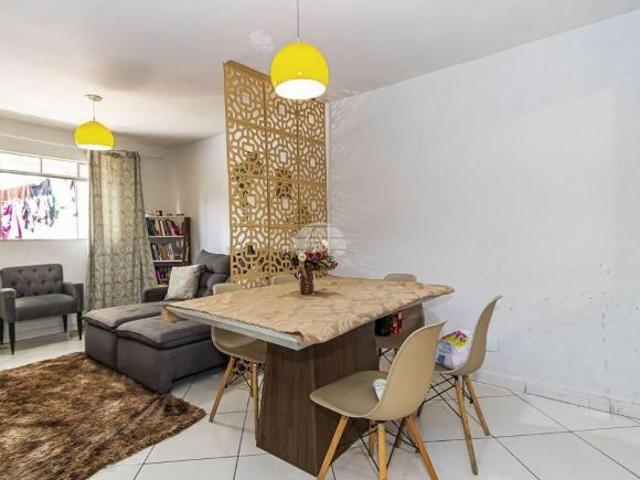Casa com 3 Quartos e Churrasqueira no Cajuru