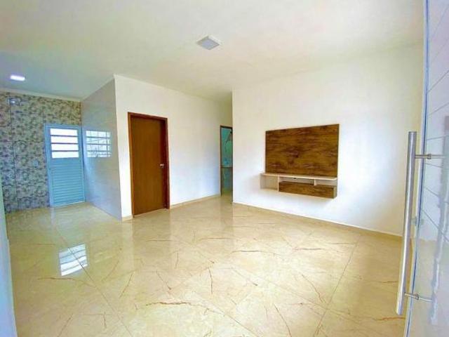 Casa com 3 quartos e piscina em Itanhaém