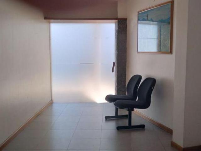 Casa com 3 quartos en Jardim Peri Peri, 300 m² à venda