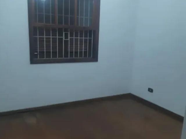 Casa com 3 quartos, edícula e 2 vagas na Vila Butantã FL35