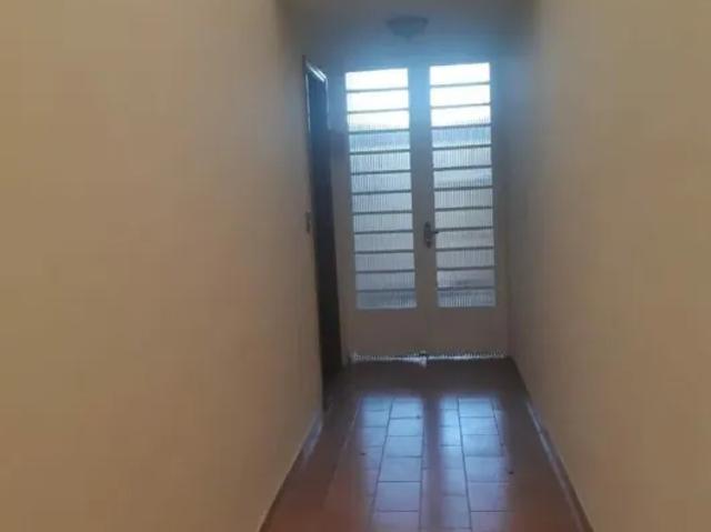 Casa com 3 quartos, edícula e 2 vagas na Vila Butantã FL35