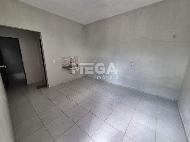 Casa com 3 quartos no bairro Quintino Cunha em Fortaleza, CE