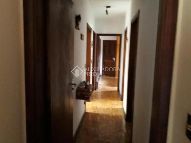 Casa com 3 quartos no bairro Santo Antônio