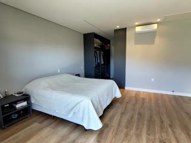 Casa com 3 quartos sendo 1 suíte 226,00m² na Vargem Grande