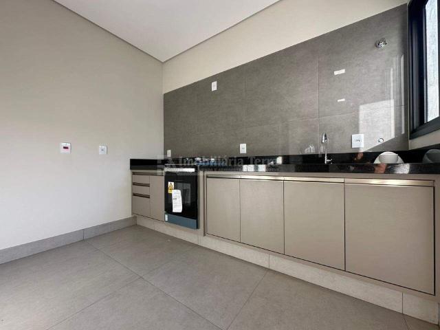 Casa com 3 quartos sendo 1 suíte no Jardim Climax em Dourados/MS