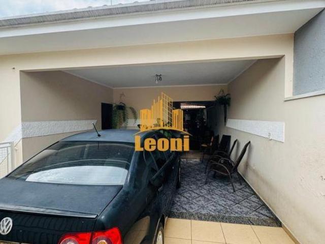 Casa com 3 quartos, sendo 2 suítes, super aconchegante no Recanto dos pássaros