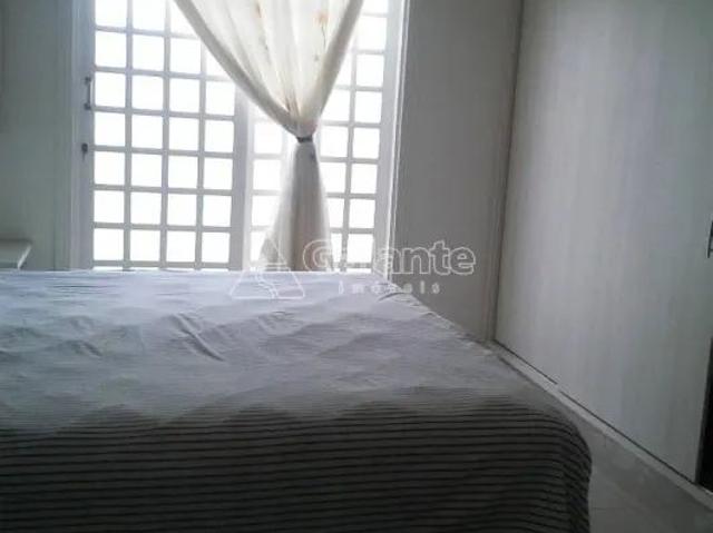 Casa com 3 Quartos para venda ou aluguel, 160m² Jardim Chapadão