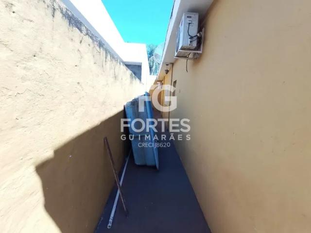 Casa com 3 Quartos para alugar, 128m² Parque dos Bandeirantes