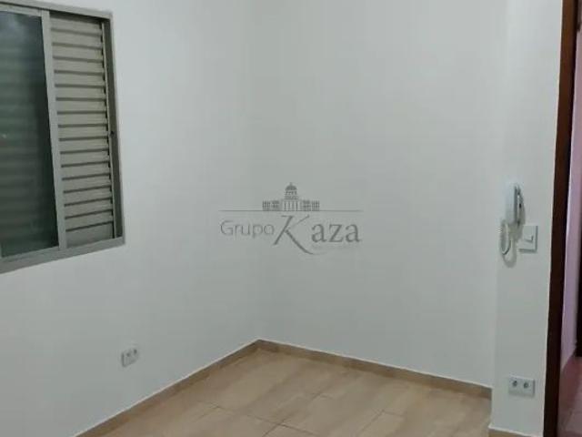Casa com 3 Quartos para alugar, 120m² Jardim Satélite