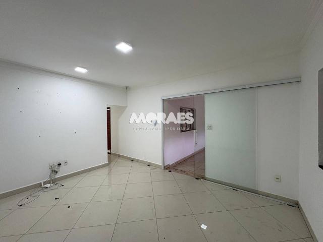 Casa com 3 quartos para alugar, 165 m² por R$ 2.700/mês Vila Nova Nipônica Bauru/SP