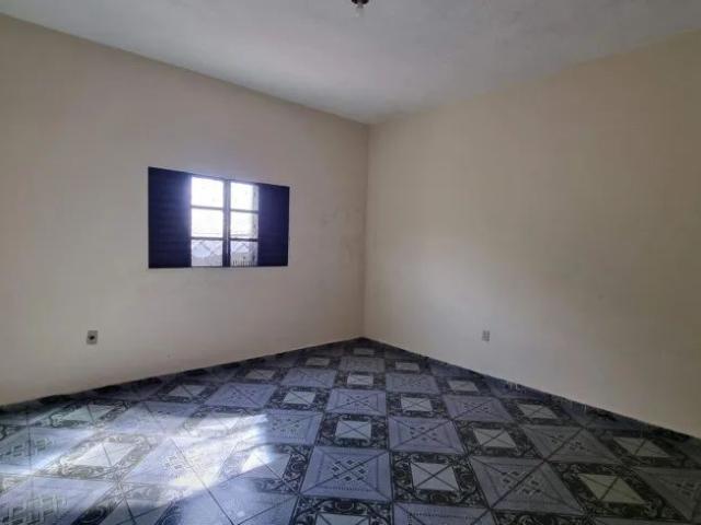 Casa com 3 Quartos para alugar, 160m² Novo Horizonte Norte