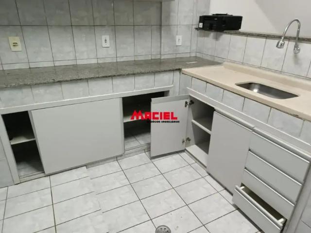 Casa com 3 Quartos para alugar, 175m² Vila Tesouro
