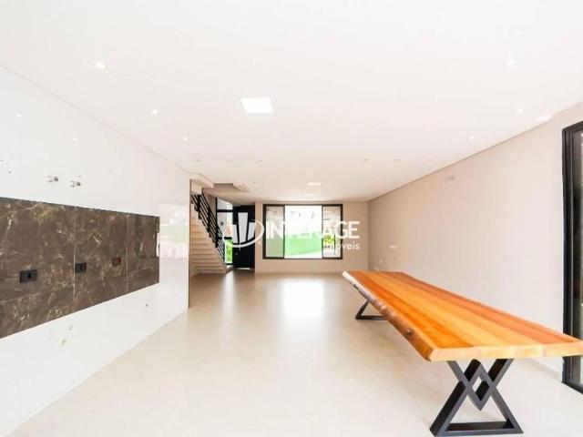 Casa Com 3 Quartos Para Alugar, 189 m² por R$8.880/mês Santa Cândida Curitiba/pr