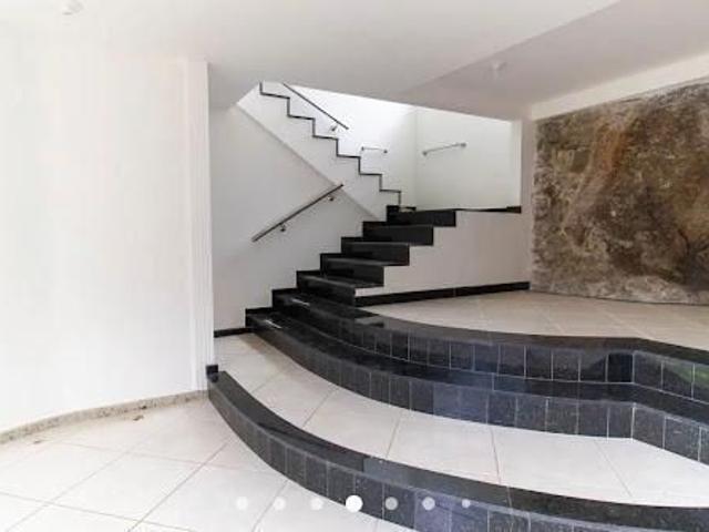 Casa Com 3 Quartos Para Alugar, 180 m² Itacoatiara Niterói/rj
