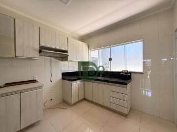 Casa com 3 quartos para alugar, 180 m² Chácara Machadinho I Americana/SP