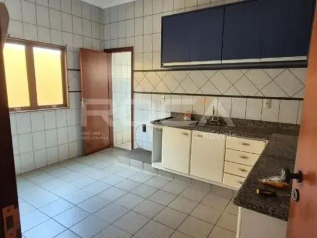 Casa com 3 Quartos para alugar, 206m² Lagoinha