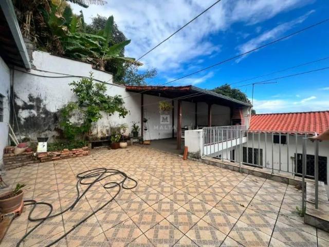 Casa com 3 Quartos para alugar, 210m² Teixeira Dias