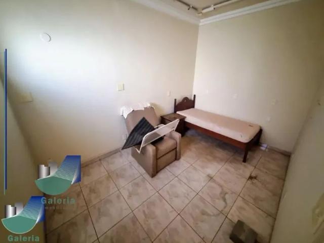 Casa com 3 Quartos para alugar, 252m² Jardim São Luiz