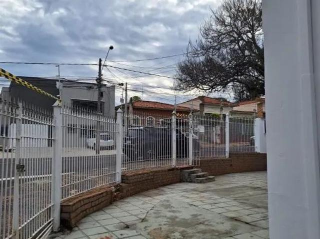 Casa com 3 Quartos para alugar, 300m² Jardim Guanabara