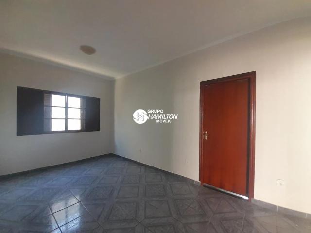 Casa com 3 quartos para alugar