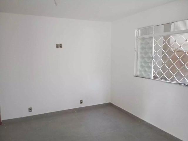Casa com 3 quartos para alugar no bairro Concórdia em Belo Horizonte