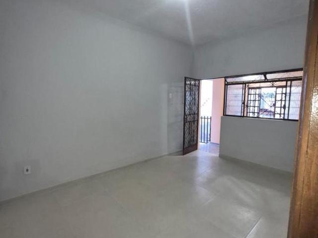 Casa com 3 quartos para alugar no bairro São Francisco, 120m²
