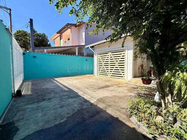 Casa com 3 quartos para alugar no Porto Grande, São Sebastião