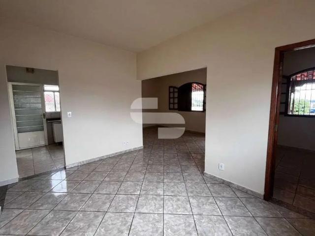 Casa com 3 quartos para alugar na Moscou, 1, Parque Recreio, Contagem