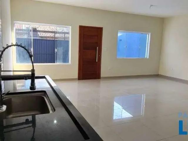 Casa com 3 quartos para alugar na Rua Ciro dos Anjos, Loteamento Villa Branca, Jacareí