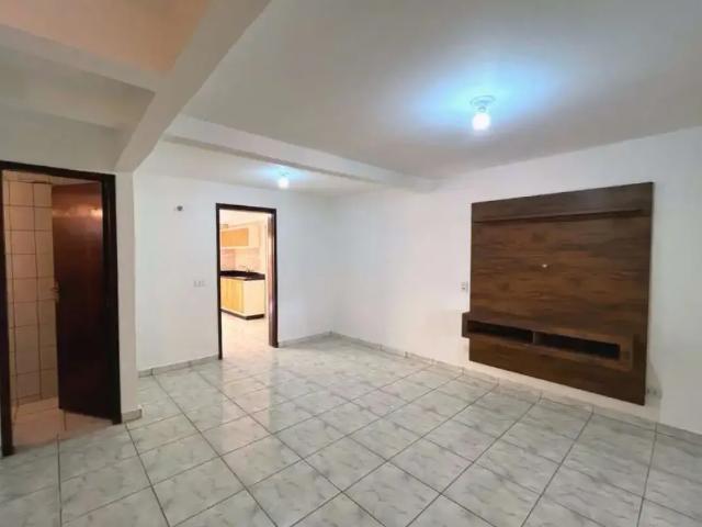 Casa com 3 quartos para alugar na Rua Desembargador Antônio de Paula, 4033, Xaxim, Curitiba