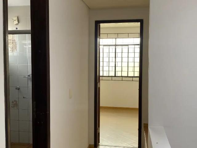 Casa com 3 quartos para alugar na Rua José Ader, 166, Xaxim, Curitiba