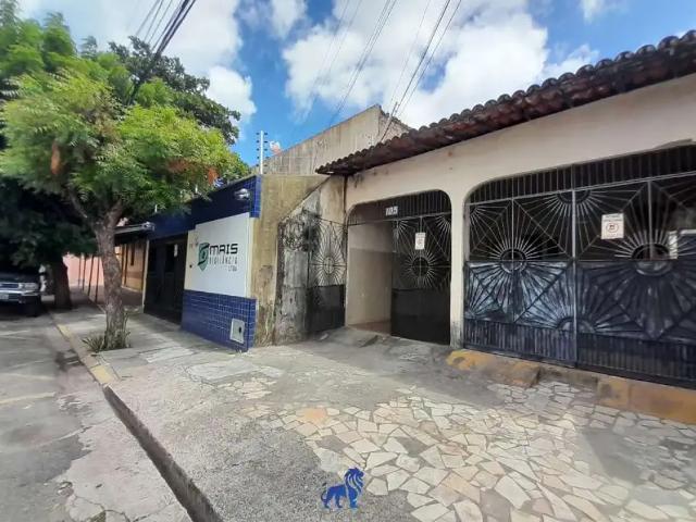 Casa com 3 quartos para alugar na Rua Lauro Maia, 105, Fátima, Fortaleza