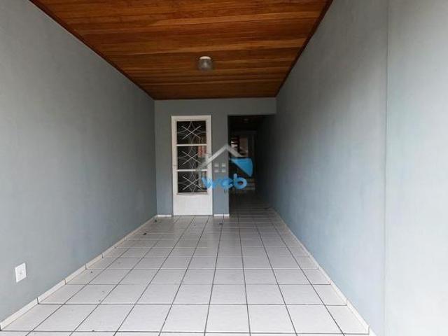 Casa com 3 Quartos, Terraço e Churrasqueira no Bairro Alto
