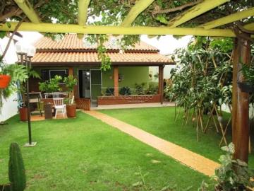 Casa com 3 quartos à venda no Centro Ipeúna/SP
