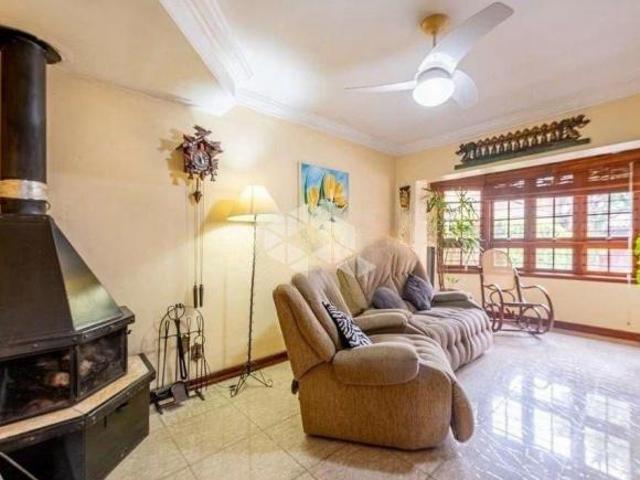 Casa com 3 quartos/suites e 199m² à venda em Boa Vista, Porto Alegre