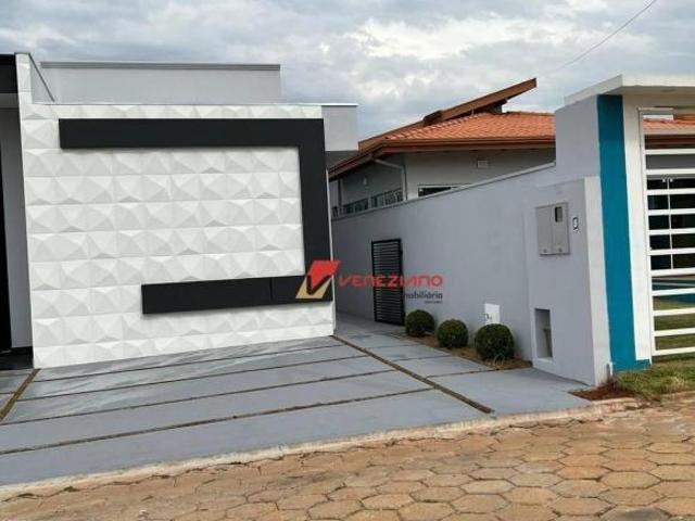 Casa com 3 suítes à venda Parque São Jorge Avaré/SP