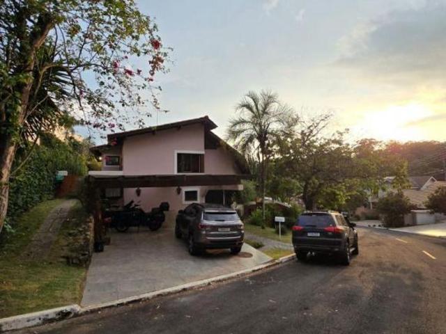 Casa com 3 suítes à venda, 200 m² por R$ 2.500.000 Condomínio Residencial Colinas de São Francisco