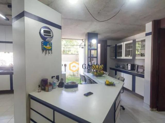 Casa com 3 suítes à venda, 450 m² com piscina Alto de Pinheiros São Paulo/SP