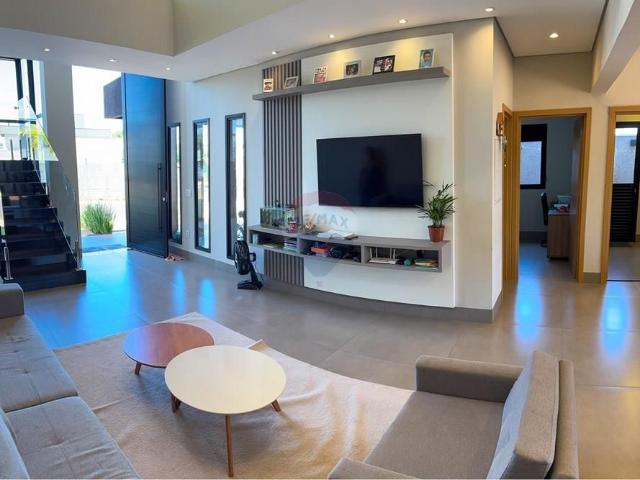 CASA COM 3 SUÍTES PARA ALUGAR NO VIVENDAS DA MATA, PORTAL AROEIRA 250M²