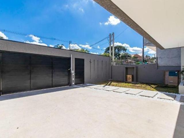 Casa com 3 suítes, piscina, no Hauer, à venda, 256 m² por R$ 1.850.000