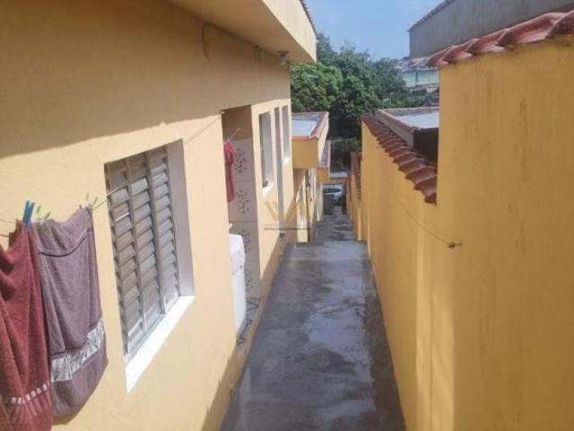 Casa com 3 unidades à venda no Jardim Cecília em Mogi das Cruzes