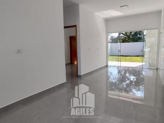 Casa com terreno amplo balneário Shangri lá