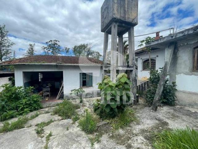 Casa com terreno amplo de 1.382m² ? Excelente Potencial para Incorporação