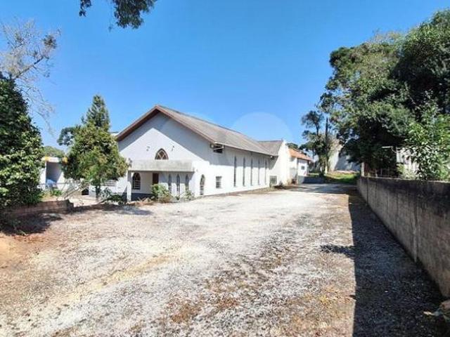 CASA COM TERRENO DE 2.960m2 NA AVENIDA DE GRANDE FLUXO DE VEÍCULOS NO BOA VISTA