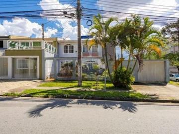 Casa com terreno e edícula no Jardim das Américas! em frente ao hospital Erasto Gaertner