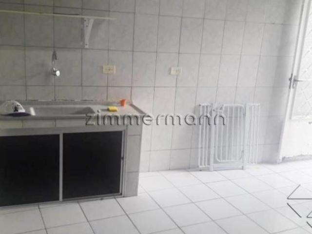 CASA COM TERRENO 400M² NA VILA ROMANA