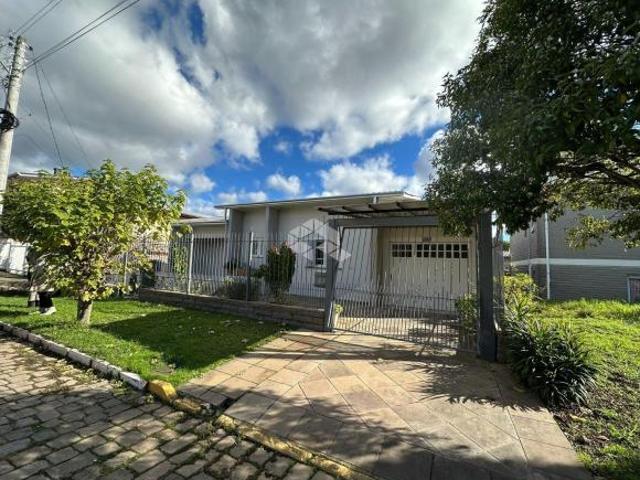 Casa com três dormitórios no Bairro Bela Vista, Farroupilha/RS