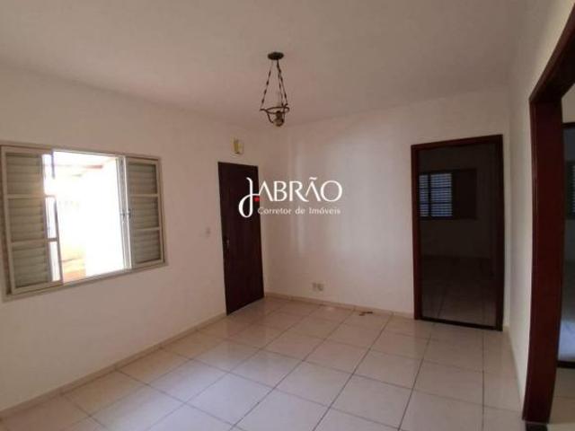 Casa com três quartos no Bairro Santo Antônio Barbacena, MG