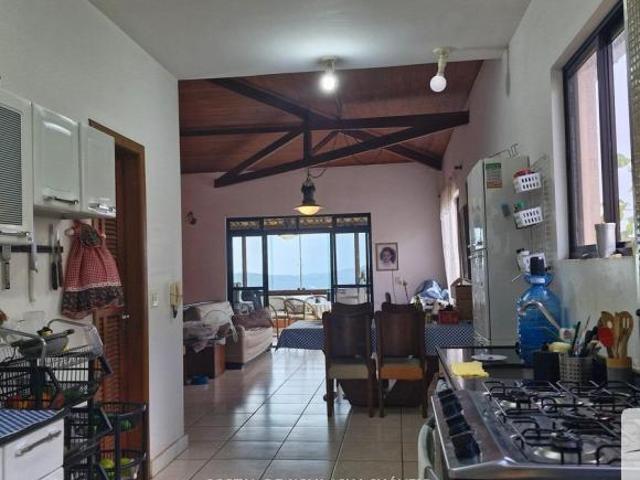 Casa com Vista Deslumbrante no Bosque do Jambreiro ? 4 Quartos, Quintal Frutífero e Localização Priv